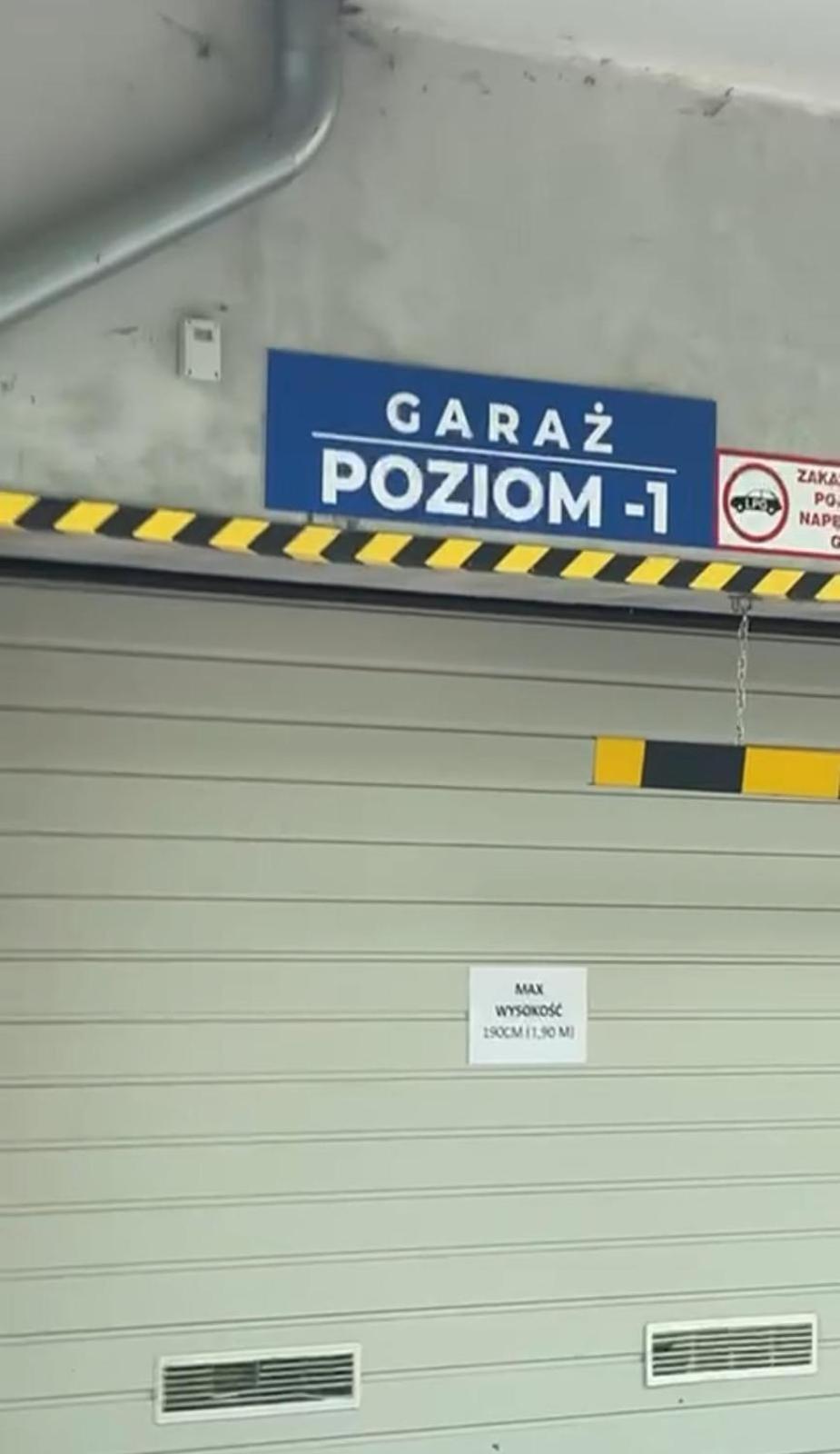 Srodkowa Widok Na Las 2 Pietro Garaz Gratis ชกลาร์สกา ปอเรมบา ภายนอก รูปภาพ